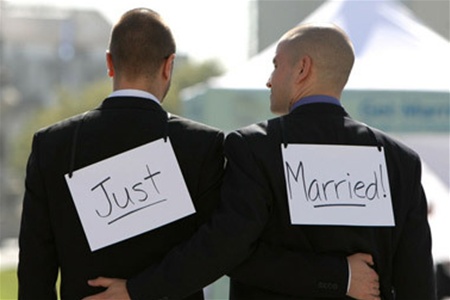В Словении официально разрешили однополые браки
