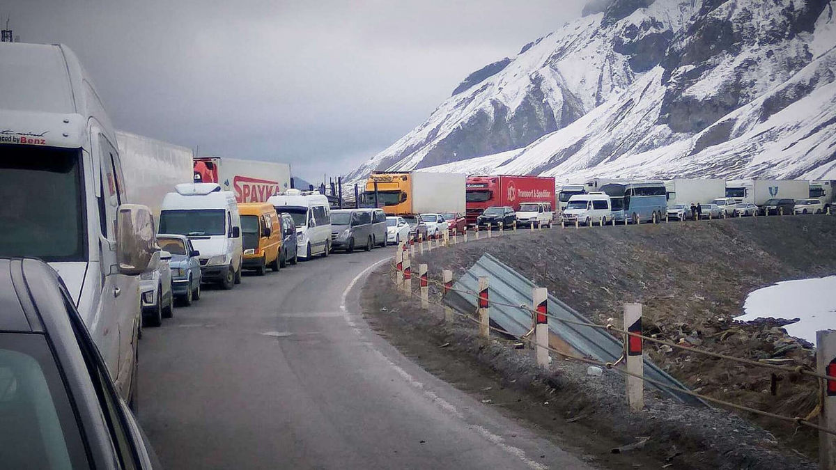 КПП "Верхний Ларс" на границе РФ с Грузией закрыли на неопределенное время