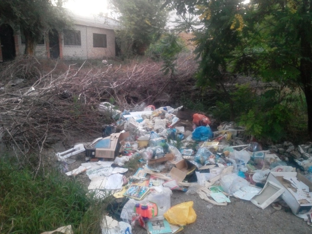 Большая мусорная свалка: патриоты показали, как Россия продолжает уничтожать аннексированный Крым