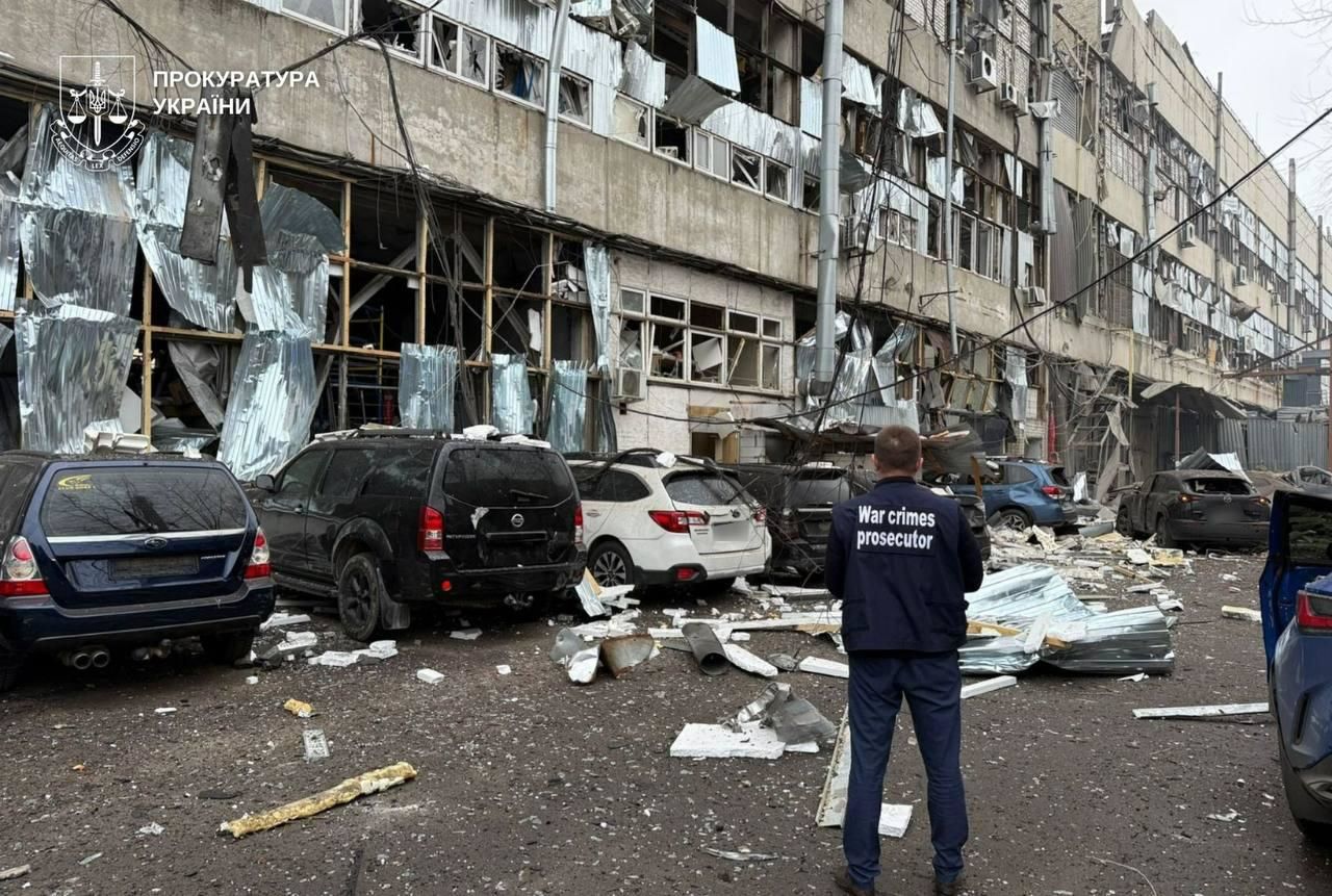 РФ продолжает террор: Днепр атакован баллистикой, есть погибшие и очень много раненных – ОВА