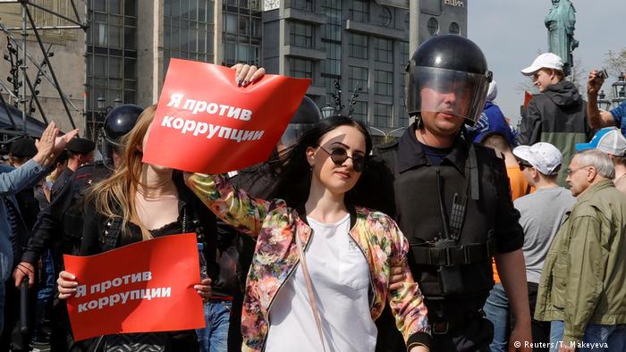 Под лозунгом "За свободную Россию!" москвичи вышли на митинг в поддержку политзаключенных