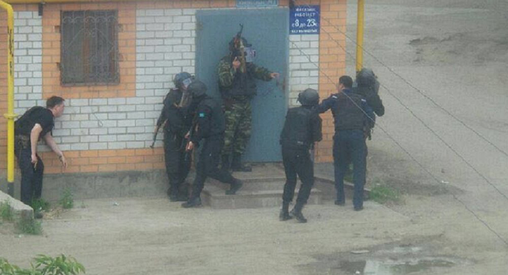 Сельский сантехник ошибочно попал в ориентировку подозреваемых в терактах в Актобе