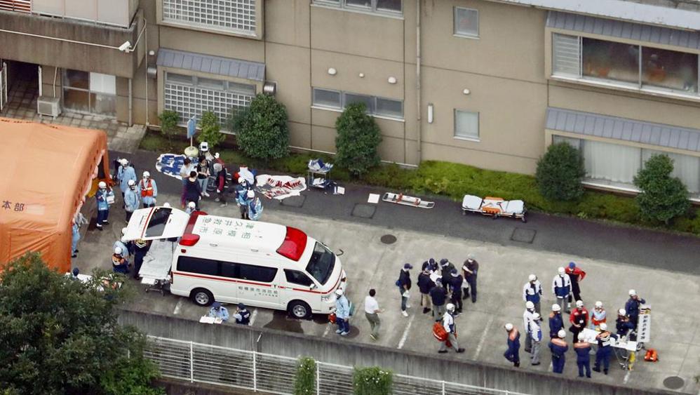 В Японии 20-летний садист зарезал 15 пациентов Дома инвалидов, более 40 - раненых