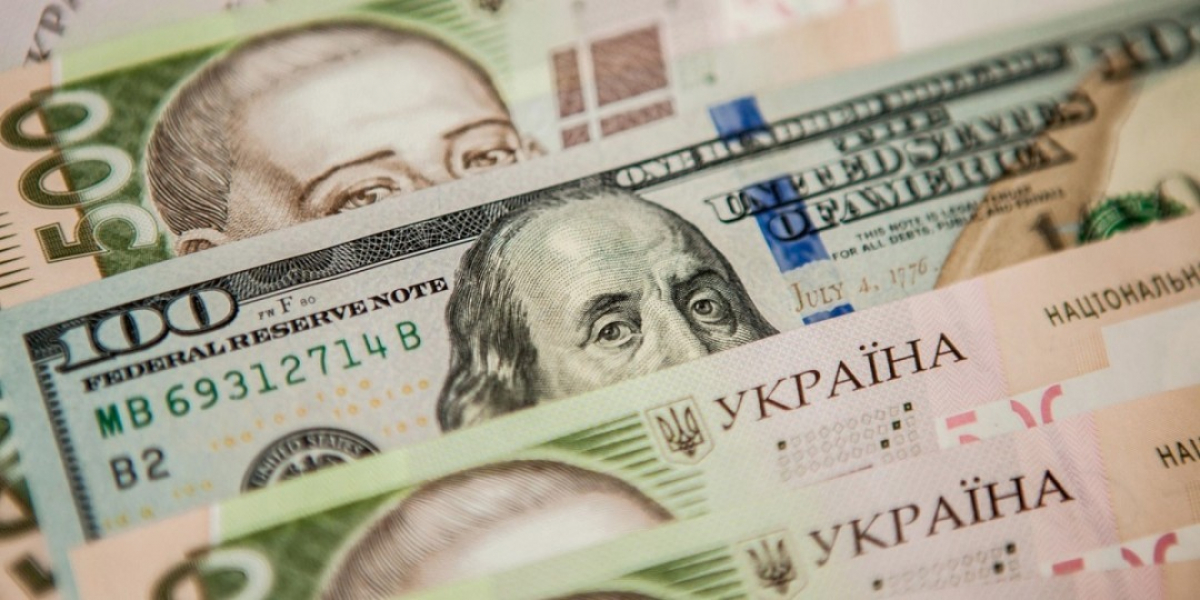 Курс валют на 1 июня: евро поднялся в цене, а доллар, напротив, опустился - данные НБУ
