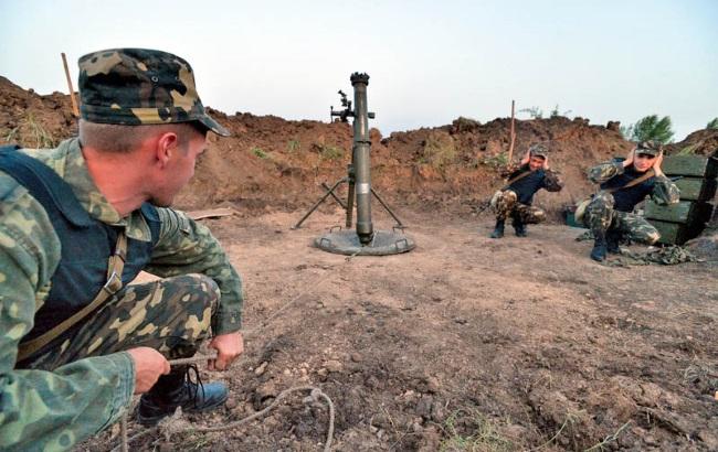 Боевики "ДНР" дерзко нарушают режим прекращения огня: сильному минометному обстрелу подвергся поселок Зайцево - штаб АТО