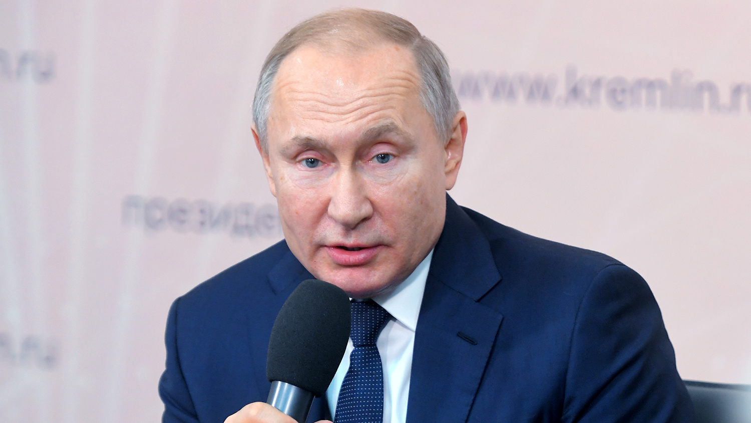 "Россия сейчас слаба", - российский историк Зубков пояснил, к чему готовится Путин