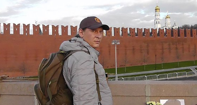 Вторая смерть под окнами Кремля: после нападения мужчины "с Донбасса" скончался волонтер мемориала Немцова в Москве