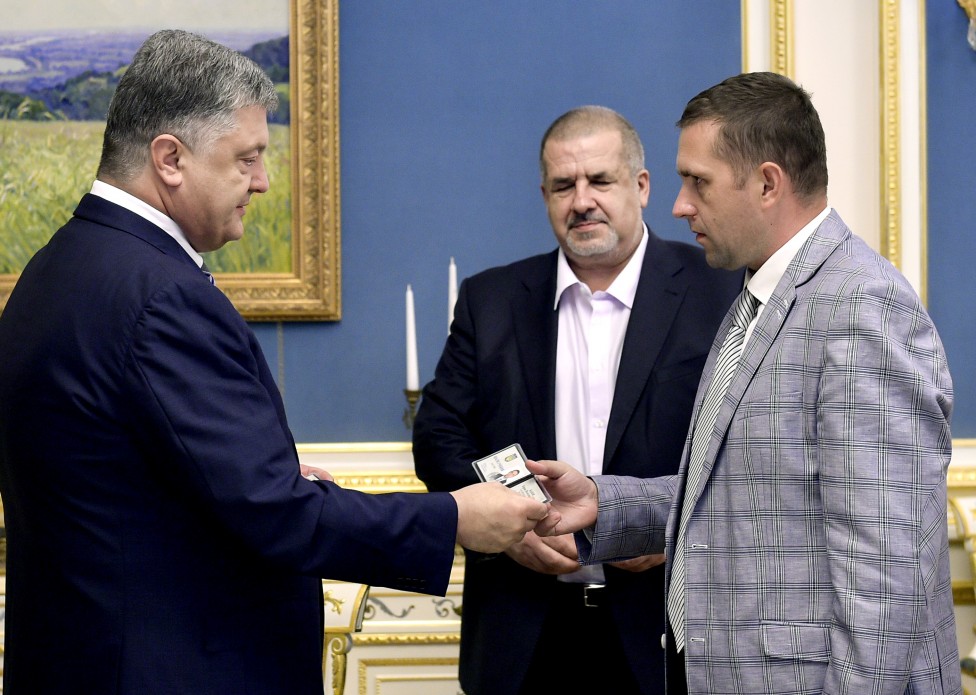 Порошенко сменил своего постоянного представителя в Крыму, назначив юриста Бабина