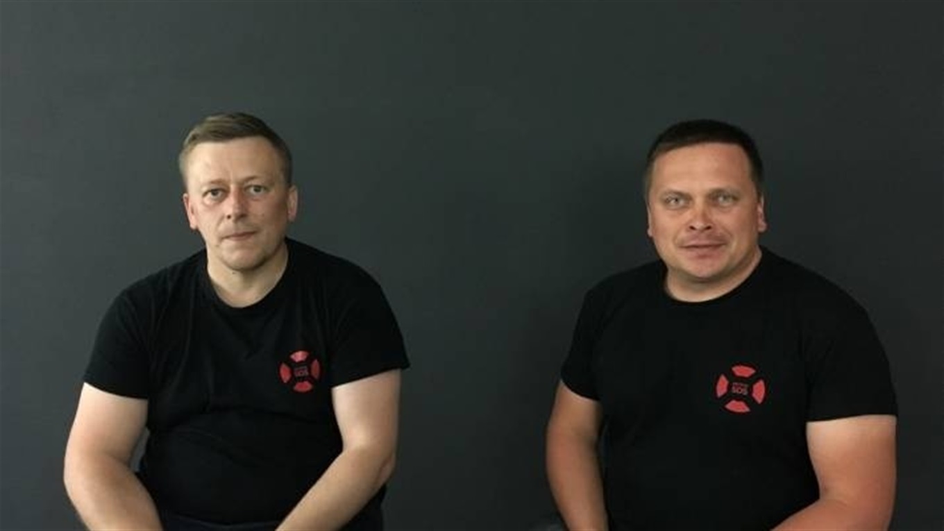 Волонтеров Реуцкого и Васильева освободили в Беларуси – они заявили о насилии в СИЗО