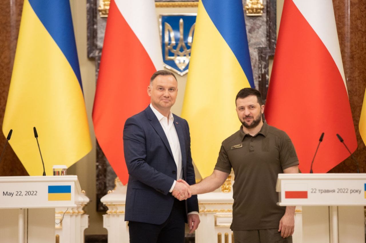 ​Forbes составил рейтинг дружественных Украине стран, которые помогают с первых дней войны