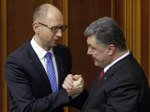 Ляшко: Порошенко и Яценюк расторгнут контракты с Россией на поставки электроэнергии в Крым