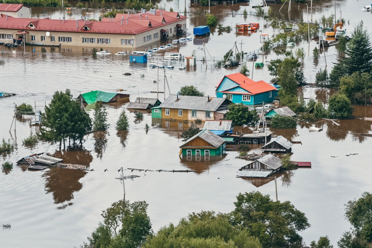 Дальний Восток России тонет: из-за ливней и потопа села отрезаны от мира, обрушился мост