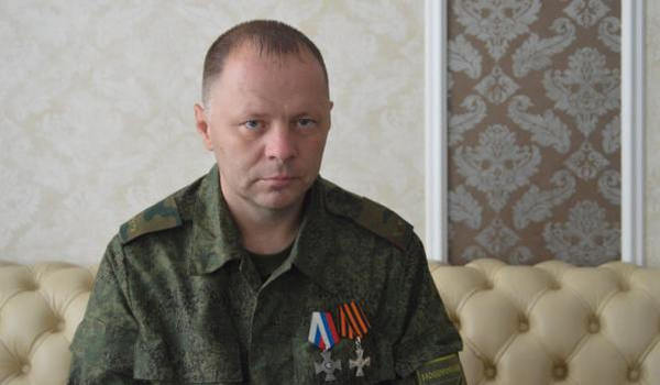 ​“Министру обороны” “ДНР” Кононову “шмальнули” в окно из гранатомета: появились первые кадры с места покушения