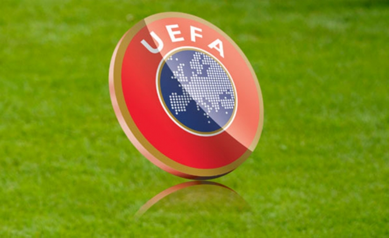 В УЕФА призвали отменить выборы главы ФИФА из-за скандала со взятками
