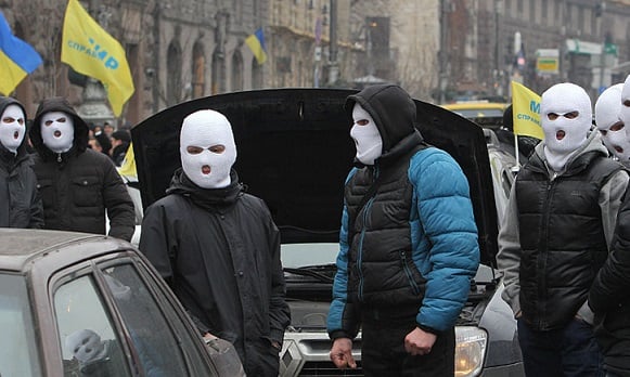 Активисты пикета "Кличко, до свидания!" перекрыли Крещатик
