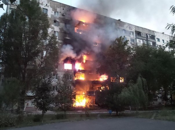 Шахтерск после АТО: сгоревшие дома, заправки, разрушенные магазины