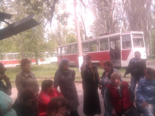 Голодный бунт в Енакиево: работники трамвайного управления обьявили забастовку