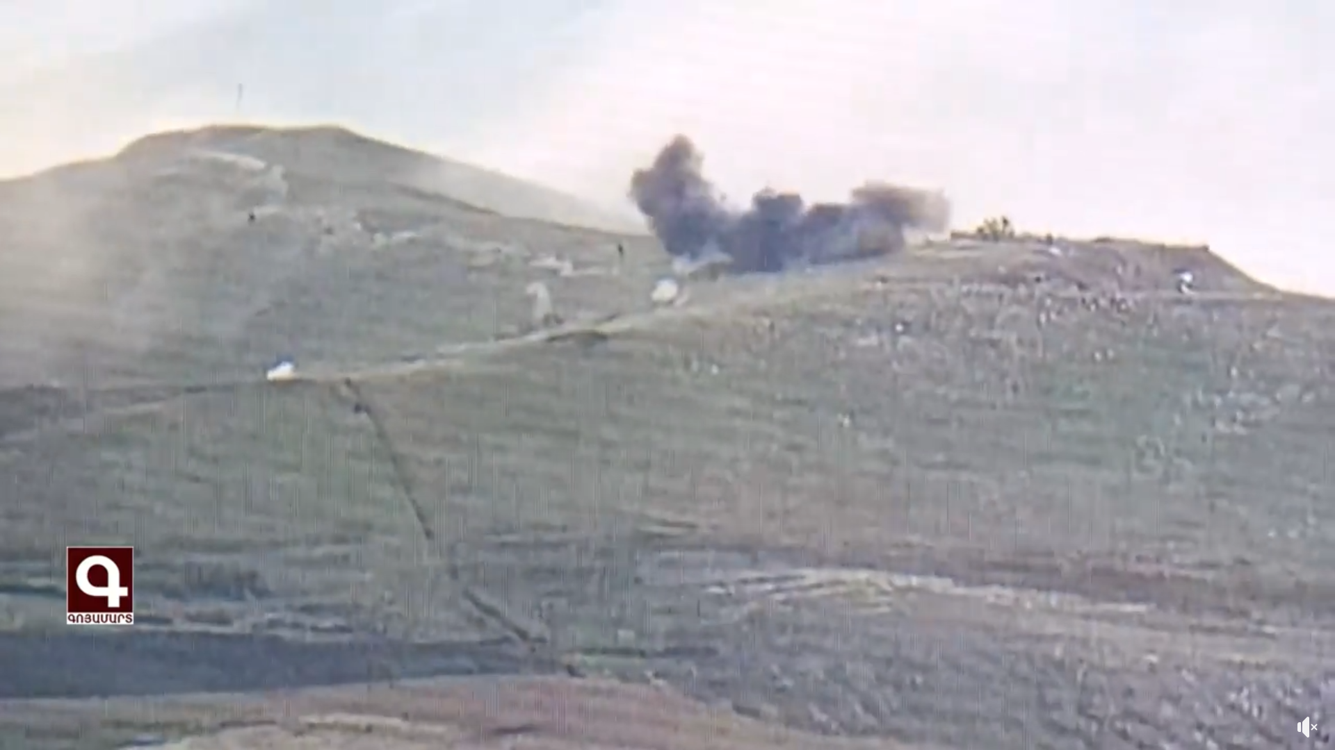 Армения опубликовала видео сильного удара по укреплениям Азербайджана в Карабахе