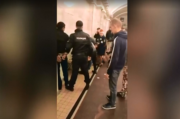 В Санкт-Петербурге дагестанец в метро изрезал двух глухонемых украинцев за молчание – подробности громкого инцидента