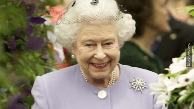 ​Королева Елизавета II станет самым долгоправящим монархом Великобритании