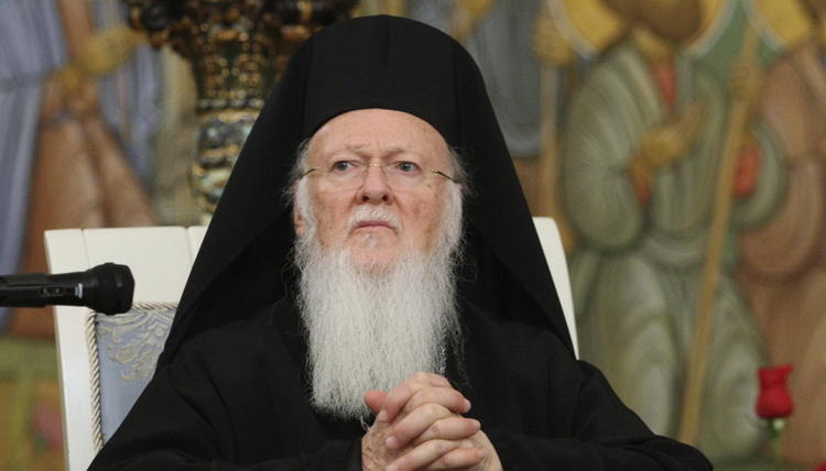 "Москва не имеет оснований для организации Крестного хода", - Вселенский Патриарх отказал главе РПЦ Кириллу