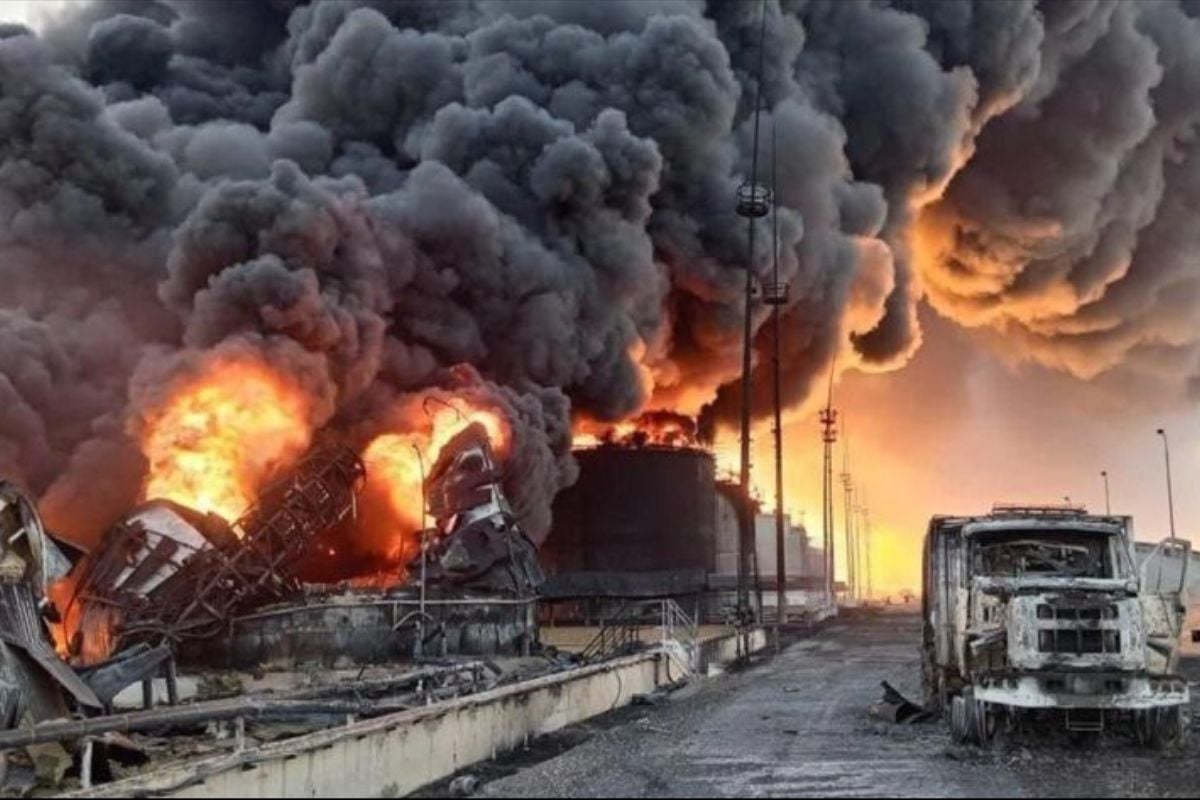 ​Украина дронами выбила 23% нефтепереработки в РФ - стране грозит дефицит топлива
