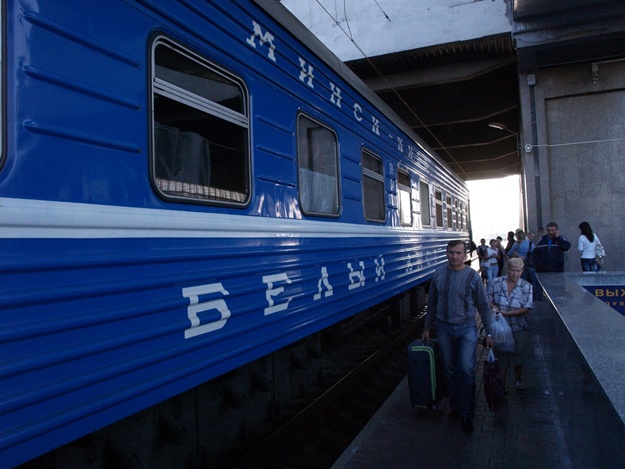 Изгой из-за любви к Украине: россиянин попросил статус беженца не сходя с поезда