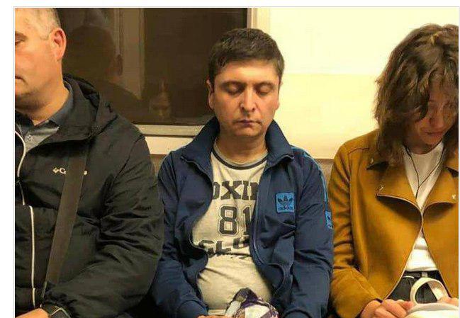 В метро Киева замечен "двойник" Зеленского, кадры взорвали Интернет