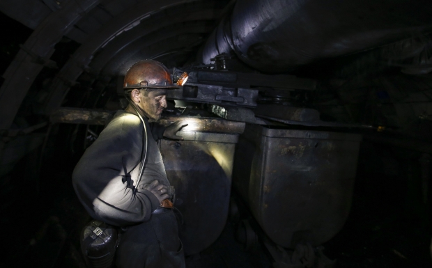 ДТЭК: на шахте Засядько под землей остаются 300 горняков