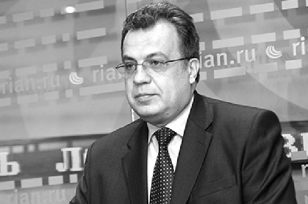 Резонансное убийство в Анкаре: посол РФ в Турции Андрей Карлов скончался после покушения, - источник