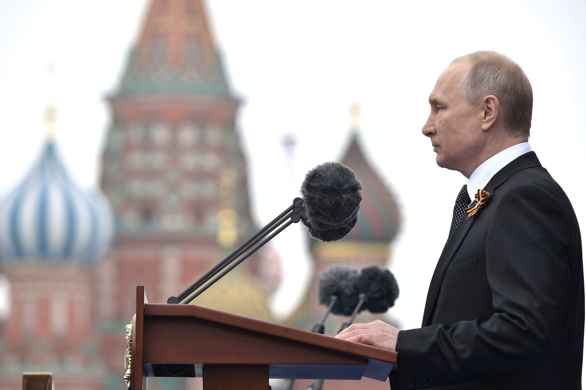 Путин на параде 9 Мая дерзко отозвался о Киеве, он уже не скрывает свою главную цель - громкие кадры