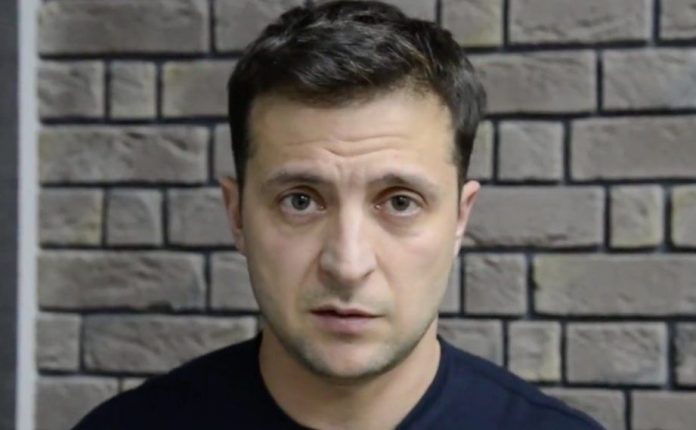 Зеленского просят взять под охрану перед вторым туром: в МВД рассказали, что произошло
