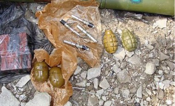 В одном из сел Луганска СБУ обнаружила тайник боеприпасов