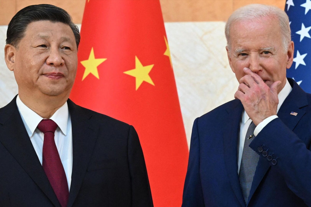 ​Байден нанес финансовый "удар" по Си: США повышают тарифы на ряд китайских товаров