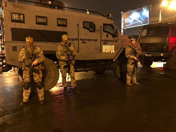 Все заложники в Харькове освобождены, нападающий арестован - опубликованы фото