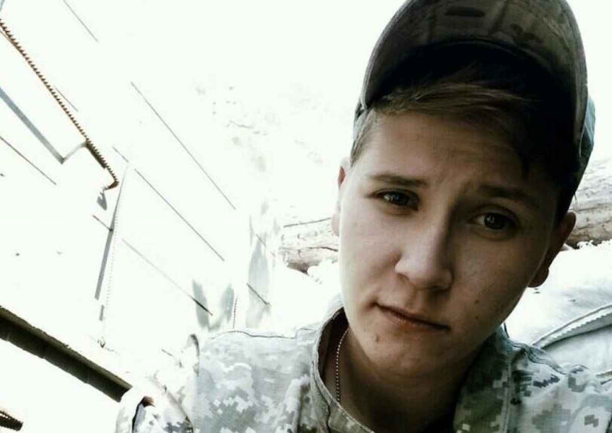 Еще одну юную жизнь оборвала война: на Донбассе погибла 19-летняя военнослужащая луганчанка Леся Бакланова 