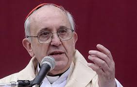 Папа Римский надеется, что конфликт в Украине решится путем мирного диалога