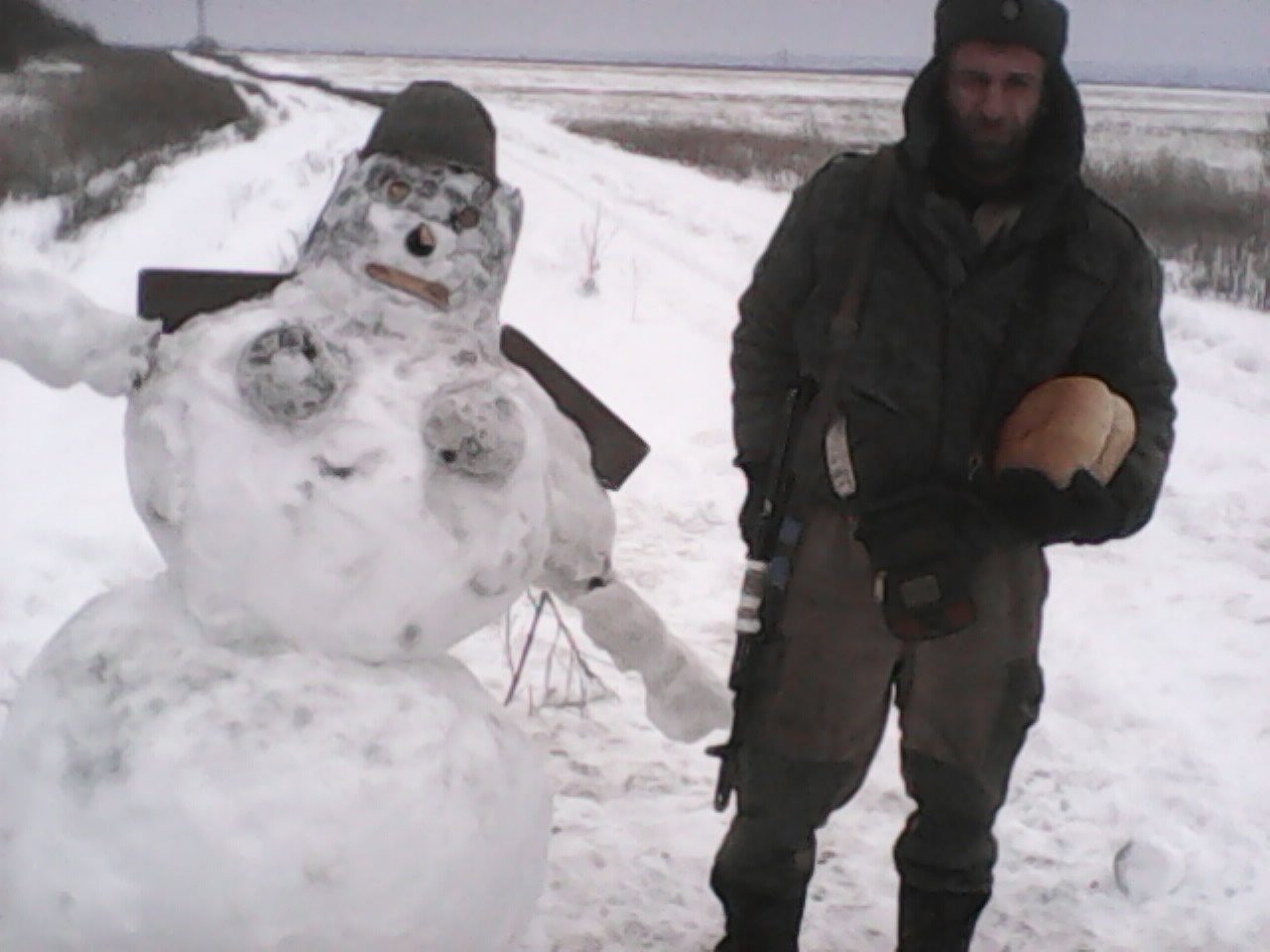 Будни “ЛНР”: пьяный “народный милиционер” подорвался в подъезде собственного дома – подробности