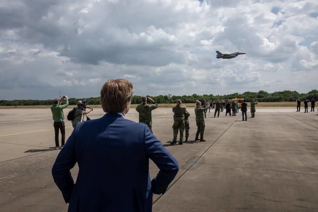 ​F-16 для Украины: Нидерланды завершают миссию, отправляя Киеву партию истребителей