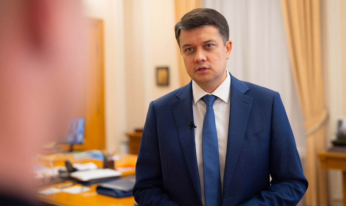 Подписи за отставку Разумкова собраны - глава ВР зовет всех на встречу