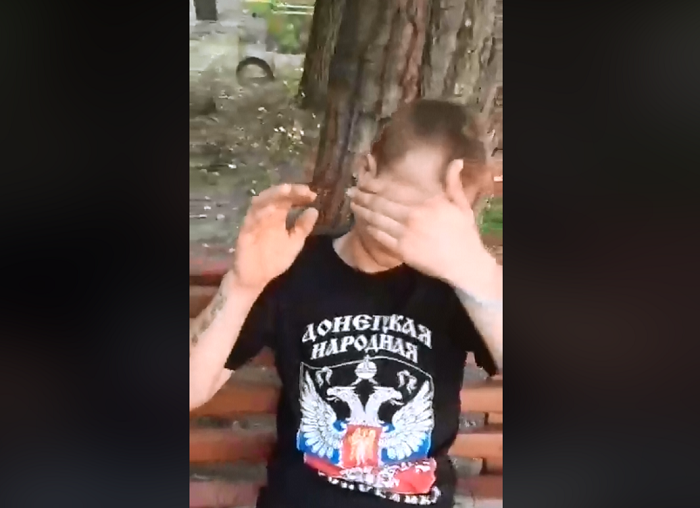 На Донбассе задержали сторонника боевиков: в Сети показали видео неадекватного поведения "тела с гербом "ДНР""