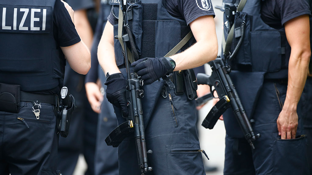 Массовые задержания россиян в Германии: в ходе масштабной АТО силовики поймали 14 граждан РФ, спонсировавших ИГИЛ