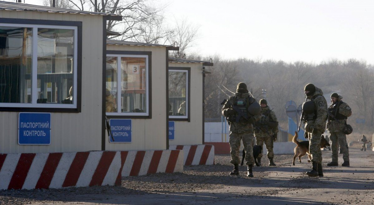 Развод войск у КПВВ Гнутово: "В случае ухода ВСУ под удар попадет Павлополь", - соцсети