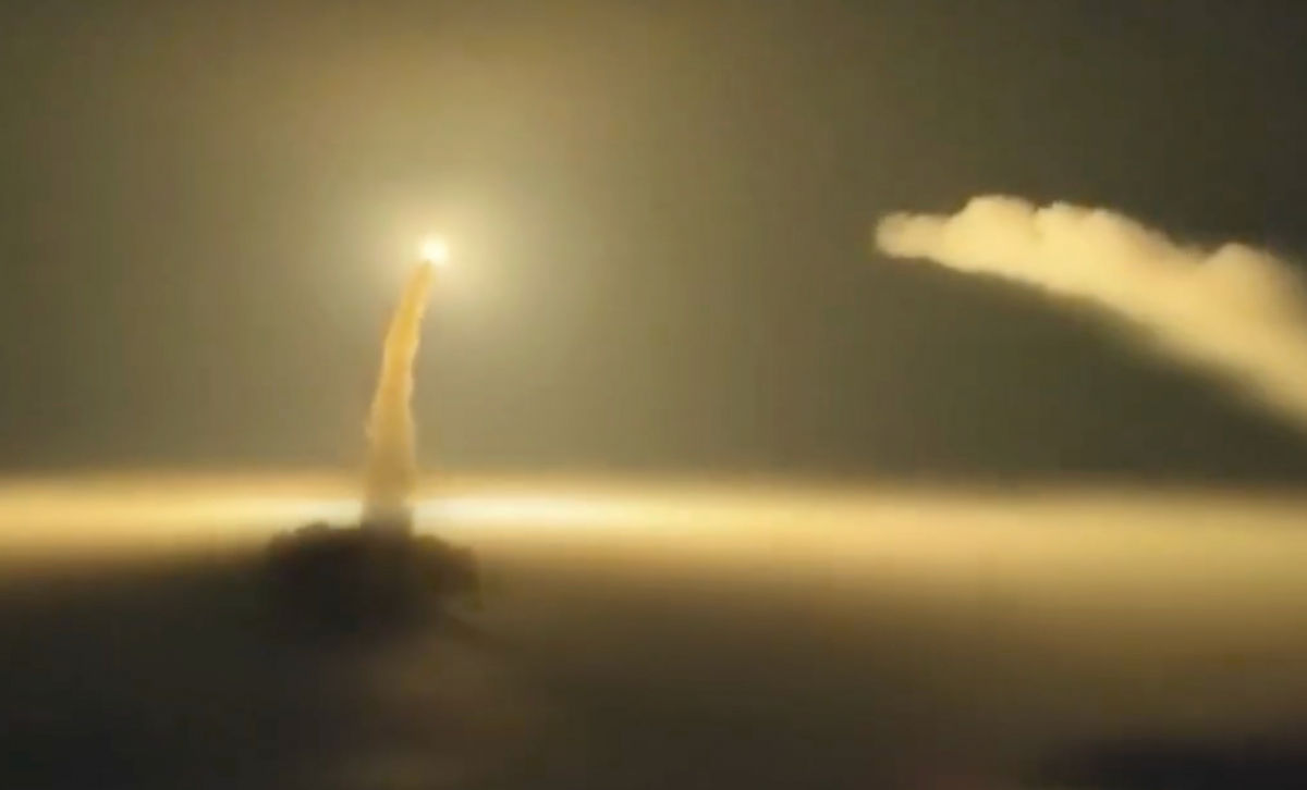 В Сети показали запуски украинских ракет "Фламинго" по военному заводу в Чапаевске