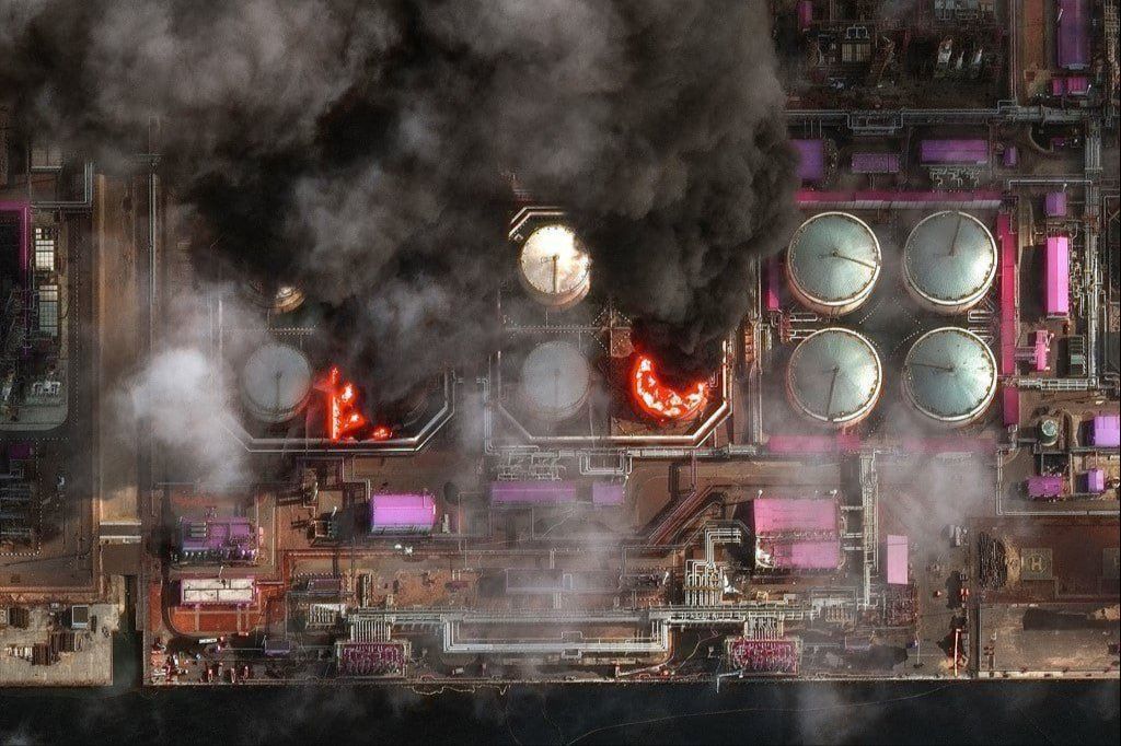 После ударов по Усть-Луге и Приморску РФ готовится резко сократить добычу нефти – Reuters