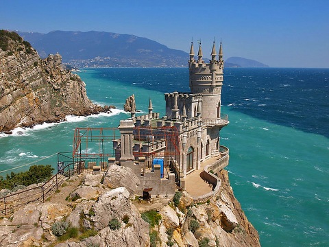 В этом сезоне Крым примет в два раза меньше туристов, чем годом ранее