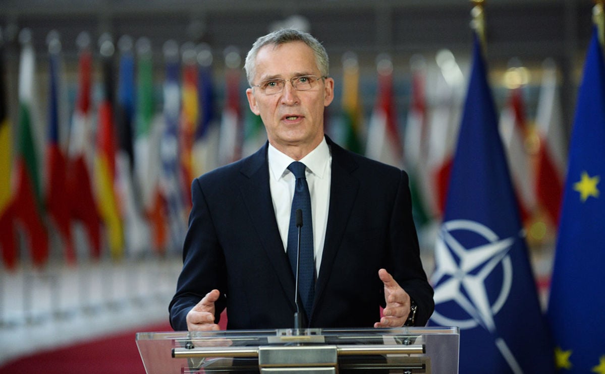 В НАТО подтвердили скопление российских войск вблизи Украины и обратились к РФ