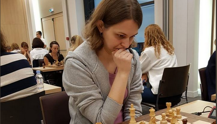 Чемпионкой Европы по быстрым шахматам стала шахматистка из Украины: Анна Музычук уверенно взяла "золото", оставив соперницу из РФ позади