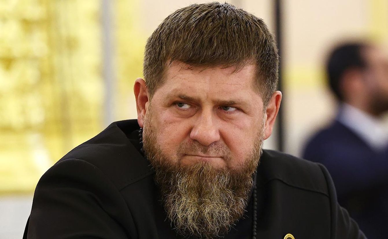 Кадыров едва не утонул на отдыхе за границей, его откачивали врачи – СМИ