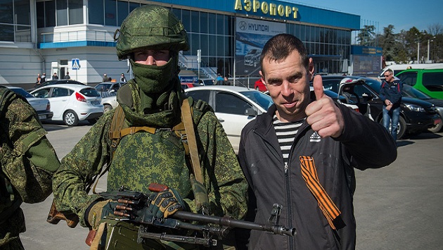 ​“Я строю и люблю “русский мир”, но предавать я умею лучше всех” – в Сети набирает обороты ролик о “российском освободителе”